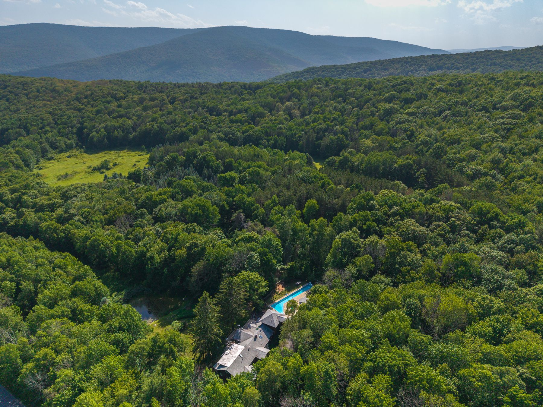 Norwegian Woods aerial view 106