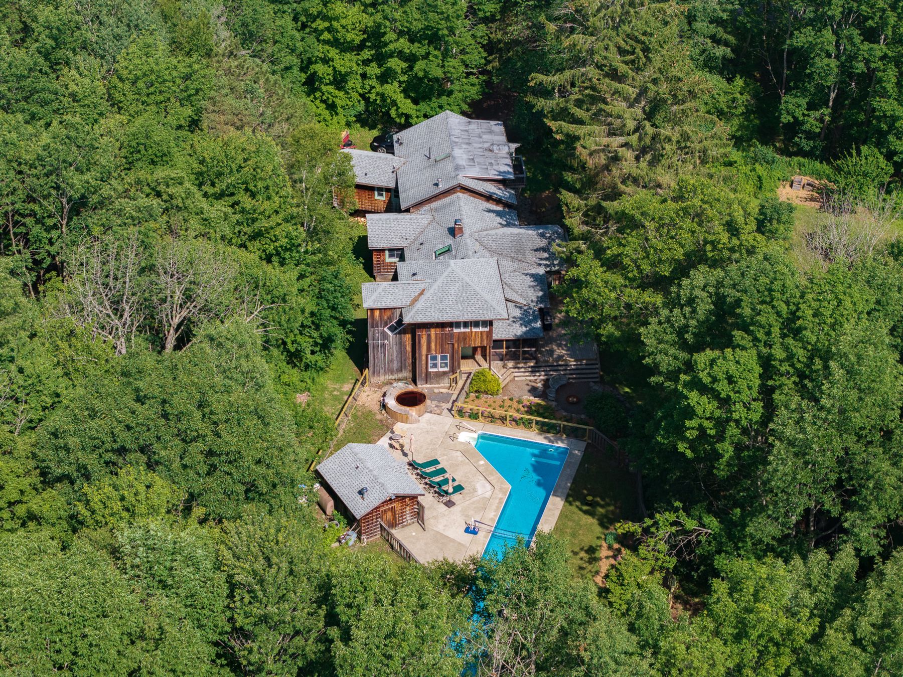 Norwegian Woods aerial view 121