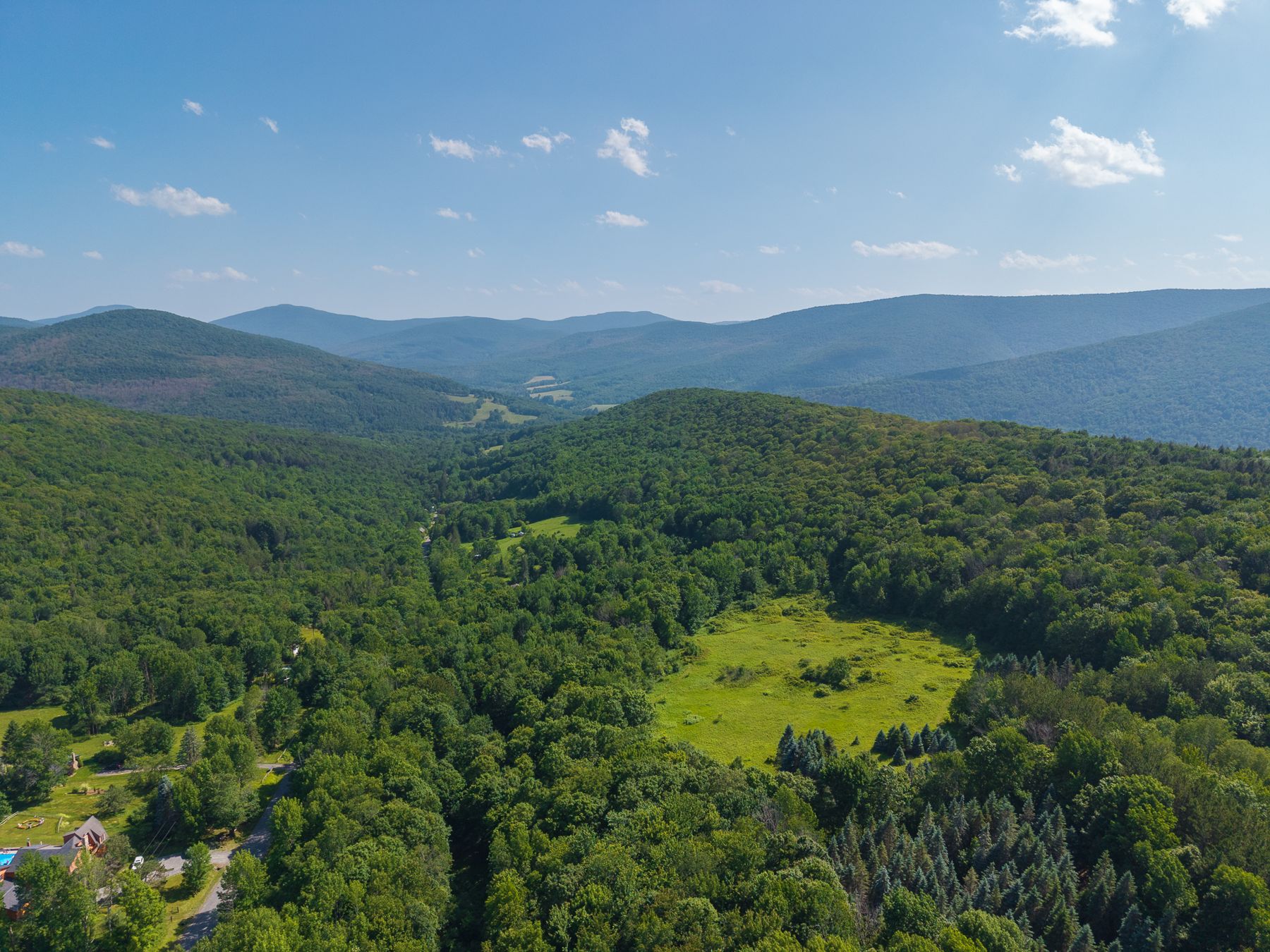 Norwegian Woods aerial view 110